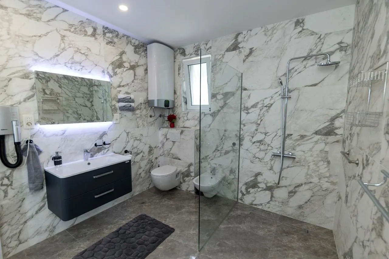 Lägenhet Natura Suites Dramalj